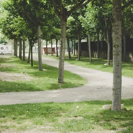 El Llac De Banyoles Campsite Porqueres